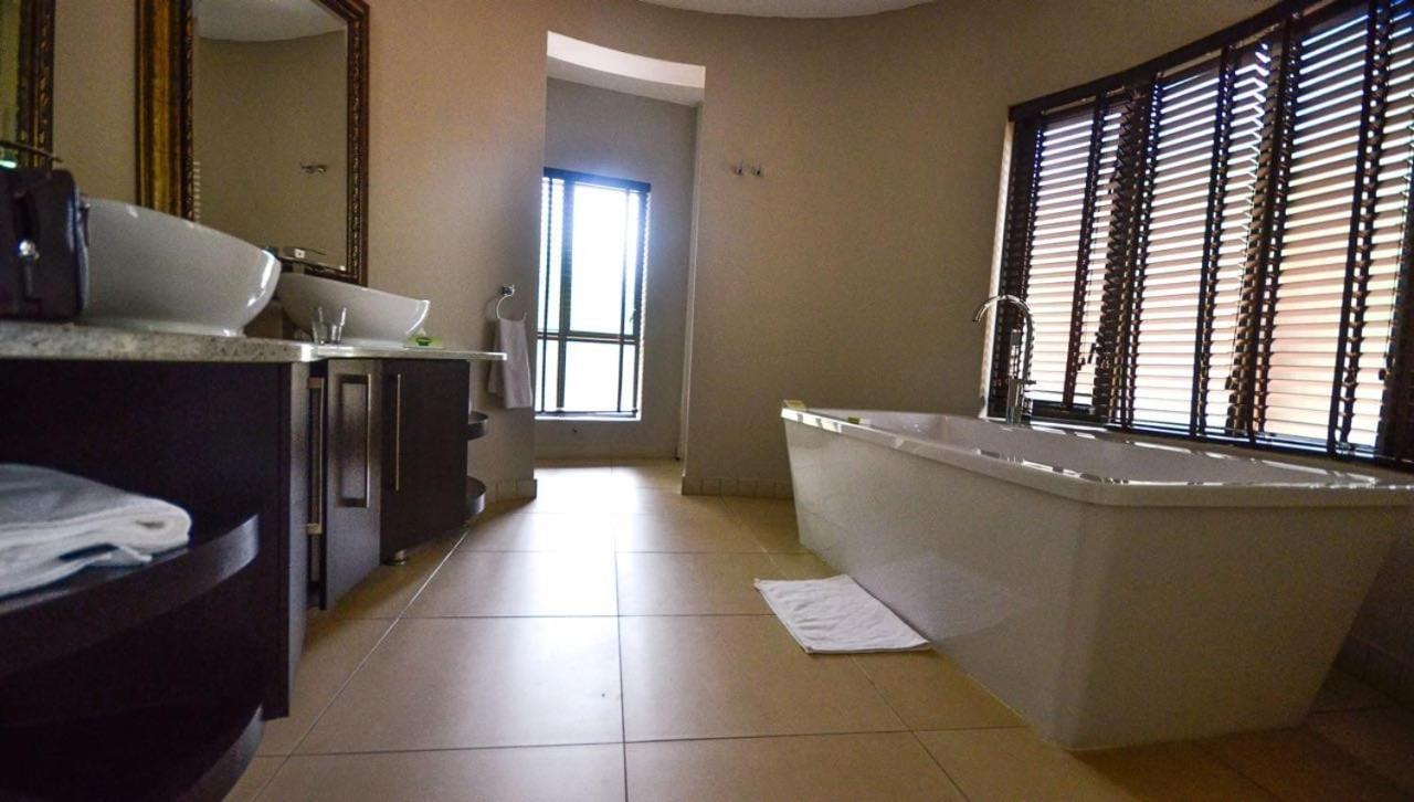 Legend Golf And Safari Resort Sterkrivier 外观 照片
